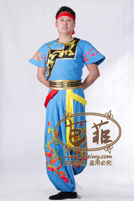 蒙古民族服装